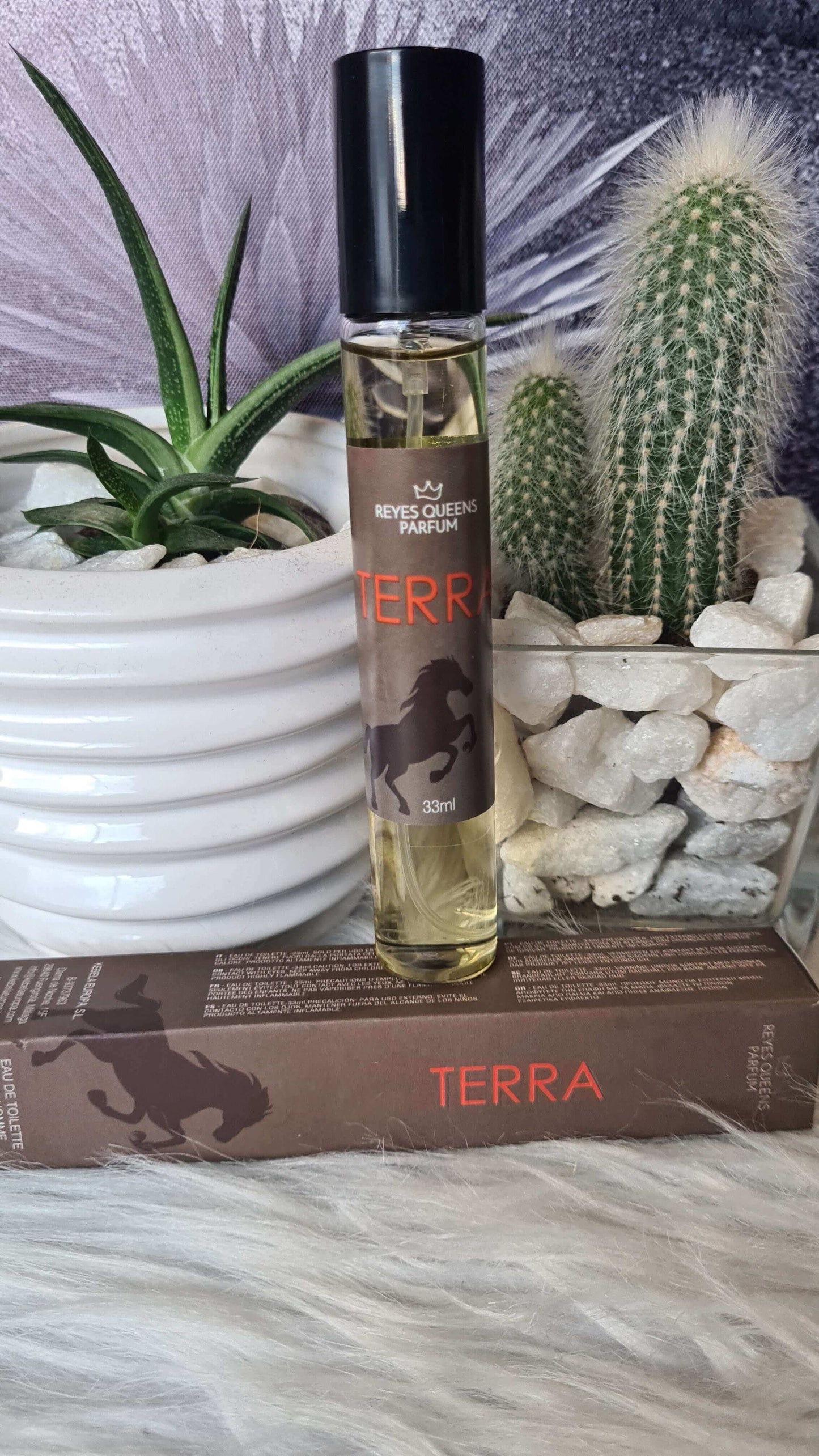 parfum eau de toilette-TERRA/reyes queen